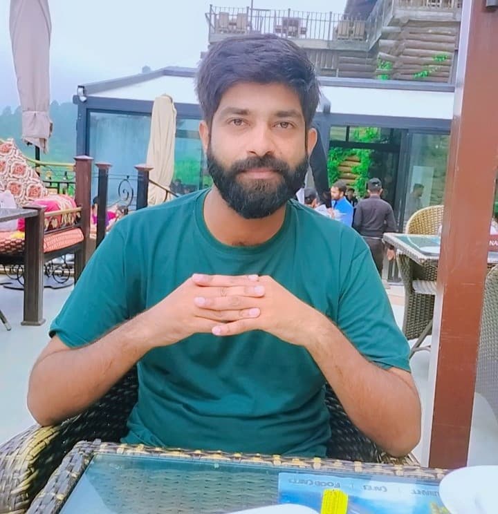 Huzaifa Sarmad, CEO at CodesWave